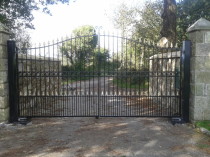 Estate gates with automation